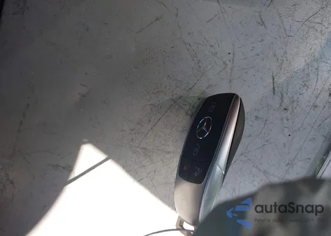 2022 Mercedes-Benz Glc 300 Suv from USA, damaged, VIN W1N0G8DB9NG064809